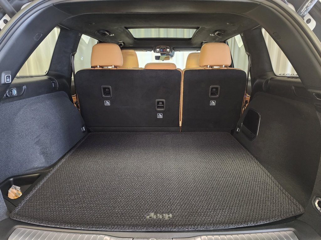 new 2025 Jeep Grand Cherokee car, priced at $68,100
