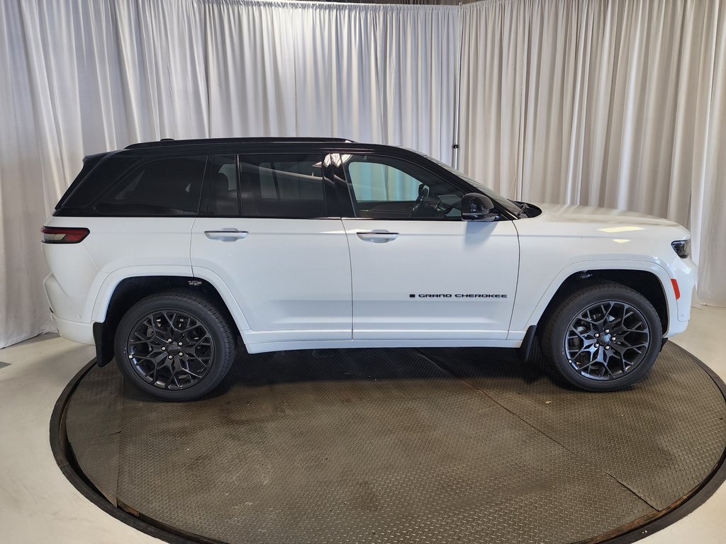 new 2025 Jeep Grand Cherokee car, priced at $68,100