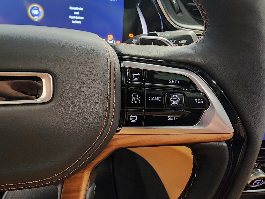 new 2025 Jeep Grand Cherokee car, priced at $68,100