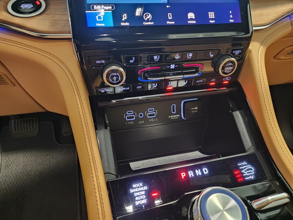 new 2025 Jeep Grand Cherokee car, priced at $68,100