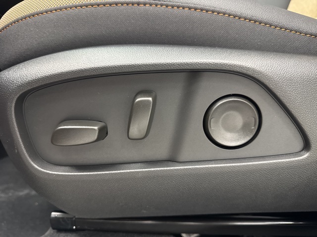new 2026 Chevrolet Equinox car, priced at $35,890