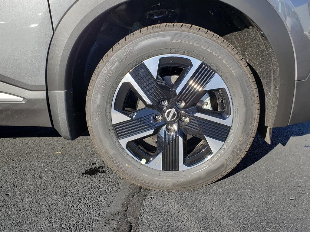 new 2026 Nissan Kicks car, priced at $27,543