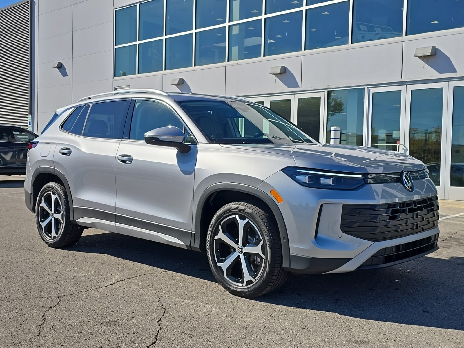 new 2026 Volkswagen Tiguan car, priced at $38,397