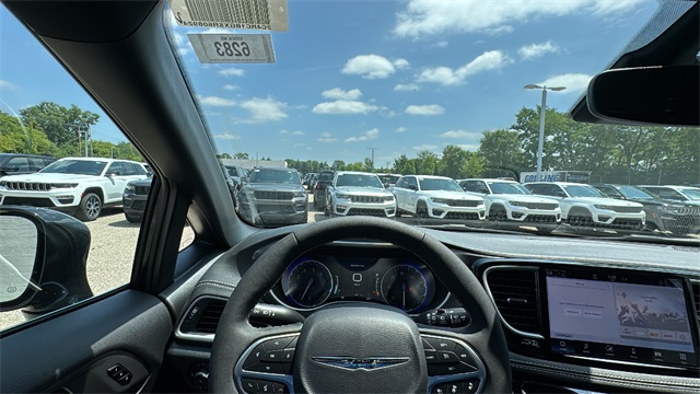 new 2025 Chrysler Pacifica car, priced at $44,280