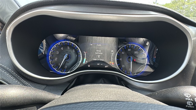 new 2025 Chrysler Pacifica car, priced at $44,280