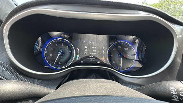new 2025 Chrysler Pacifica car, priced at $44,280