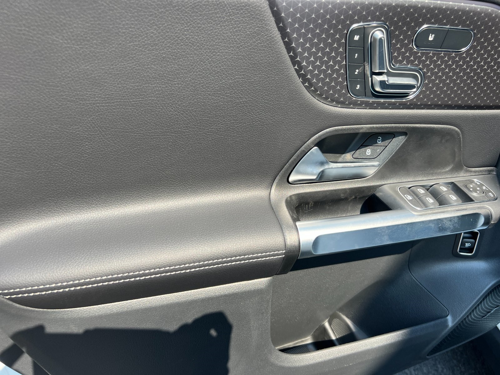 new 2026 Mercedes-Benz GLB car