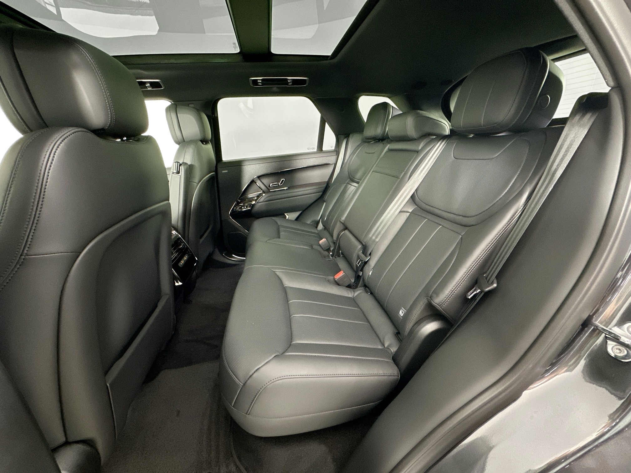 new 2025 Land Rover Range Rover Sport car, priced at $128,245