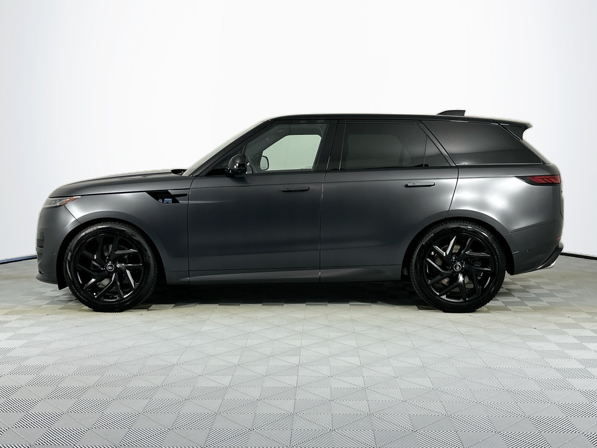 new 2025 Land Rover Range Rover Sport car, priced at $128,245