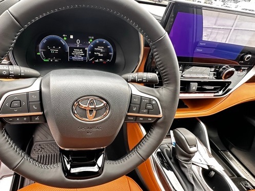 new 2025 Toyota Highlander Hybrid car
