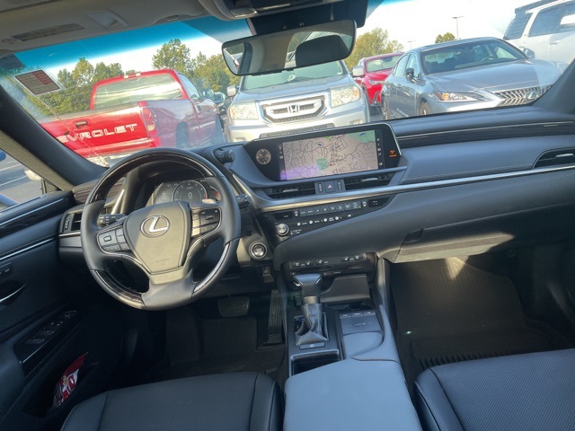 used 2021 Lexus ES car