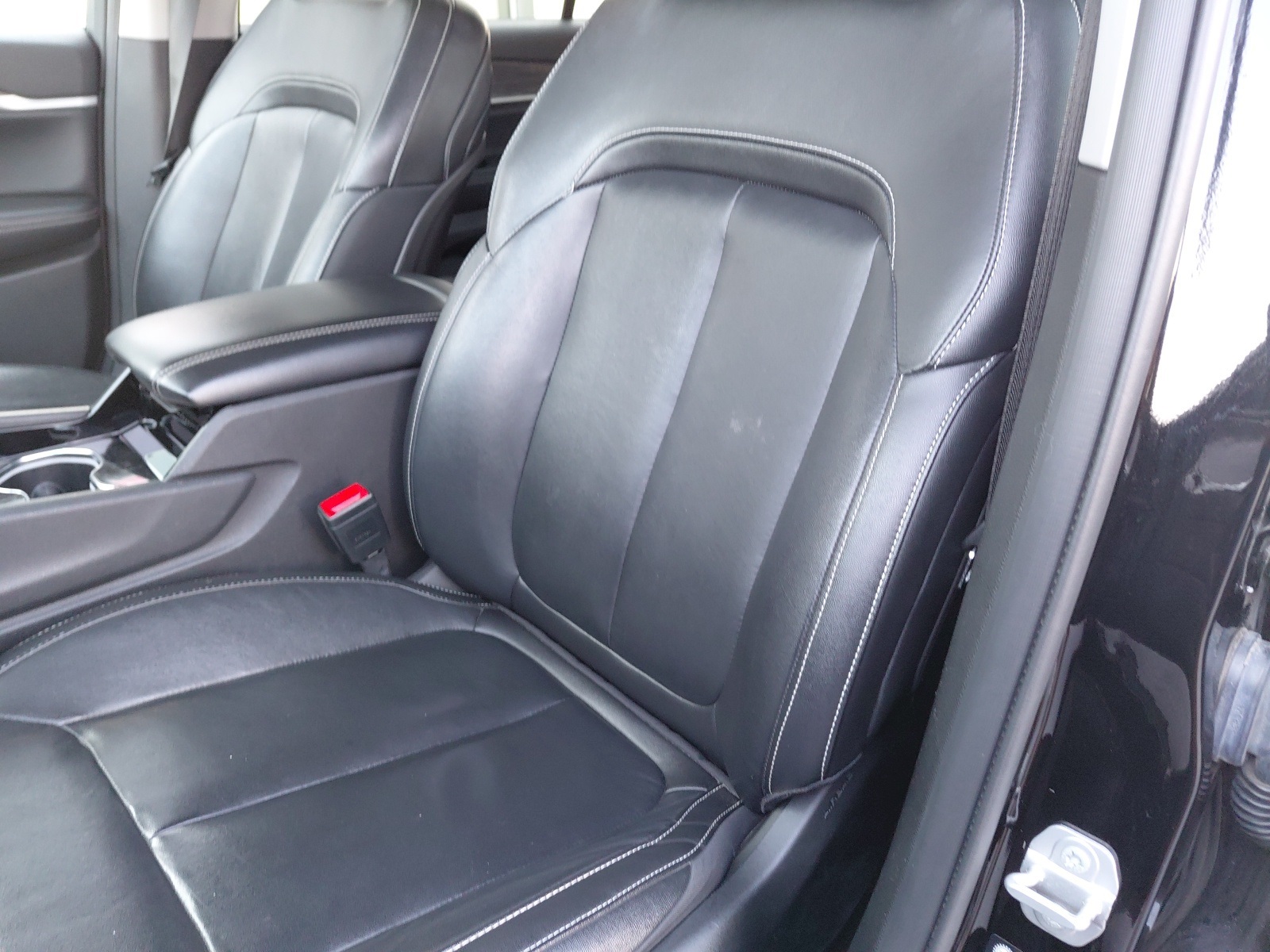 used 2023 Jeep Grand Cherokee L car, priced at $32,689