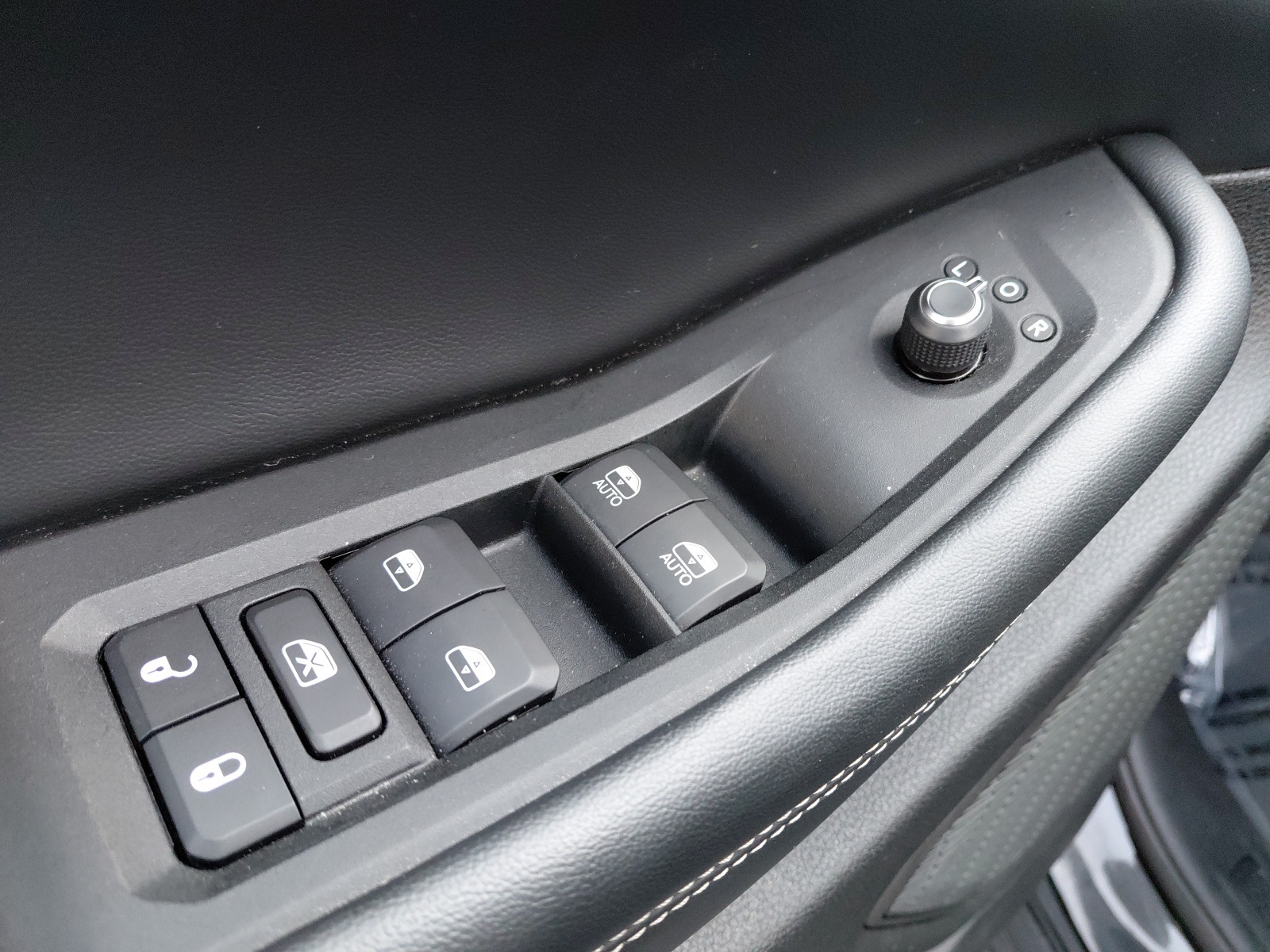 used 2023 Jeep Grand Cherokee L car, priced at $32,689