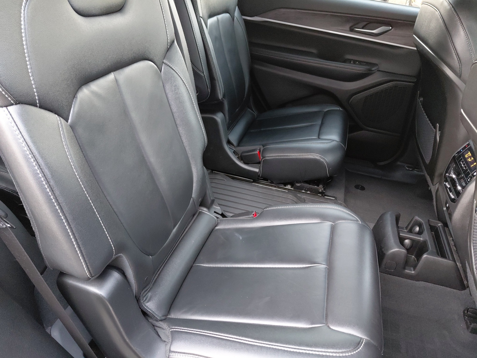 used 2023 Jeep Grand Cherokee L car, priced at $32,689