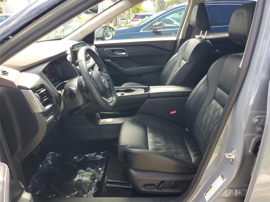 used 2023 Nissan Rogue car, priced at $26,499