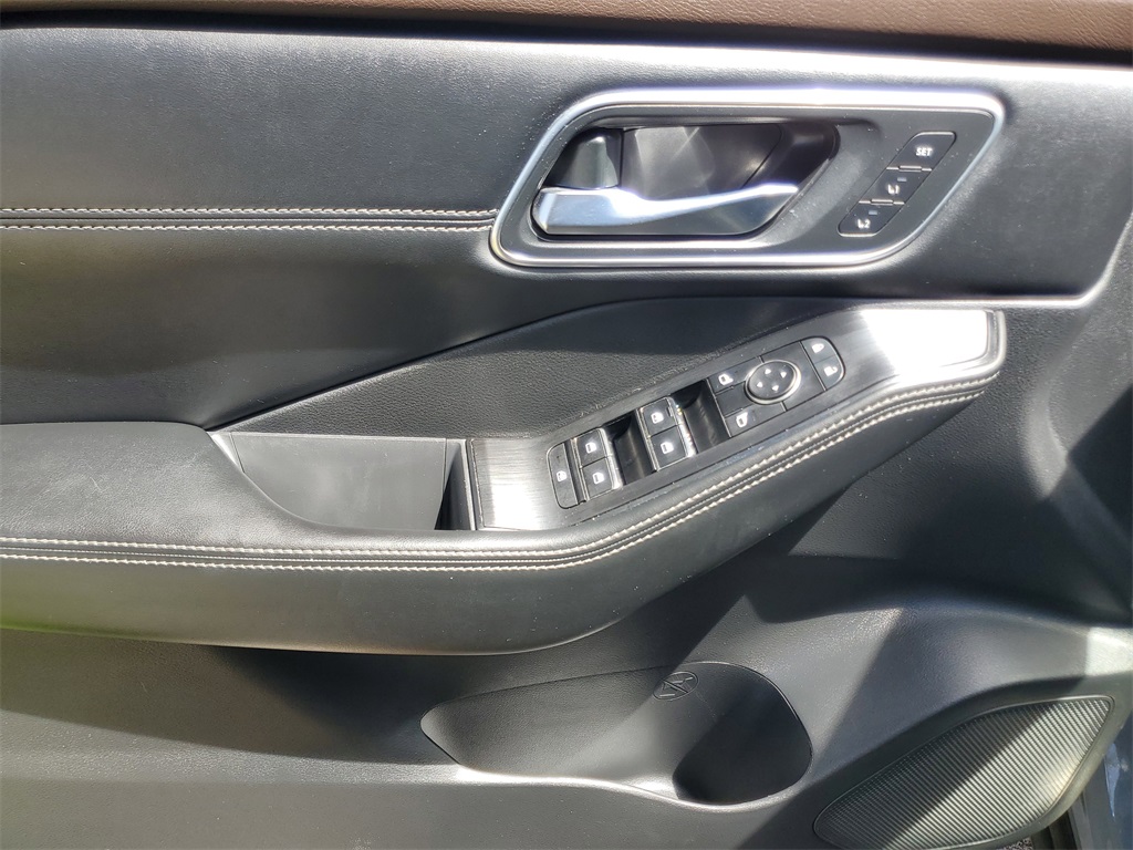 used 2023 Nissan Rogue car, priced at $26,499
