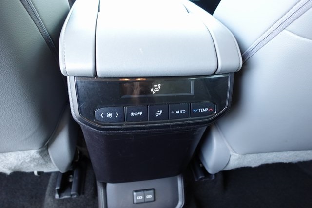 used 2023 Toyota Highlander car, priced at $36,999