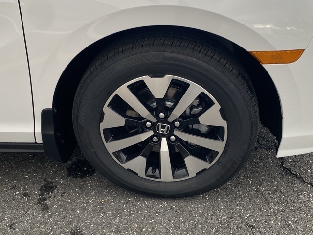 new 2026 Honda Odyssey car, priced at $42,508