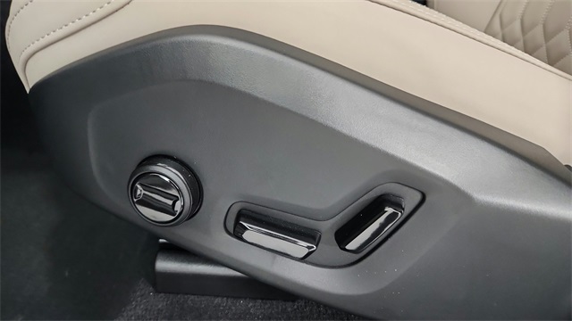 new 2026 Volvo XC60 Plug-In Hybrid car, priced at $70,115