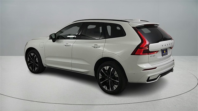 new 2026 Volvo XC60 Plug-In Hybrid car, priced at $70,115