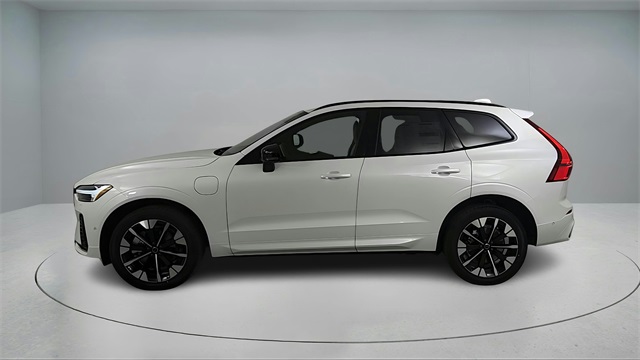 new 2026 Volvo XC60 Plug-In Hybrid car, priced at $70,115