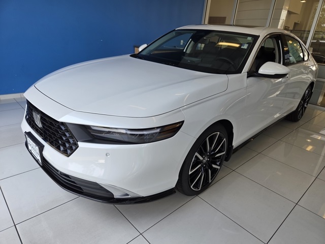 new 2025 Honda Accord Hybrid car, priced at $40,905