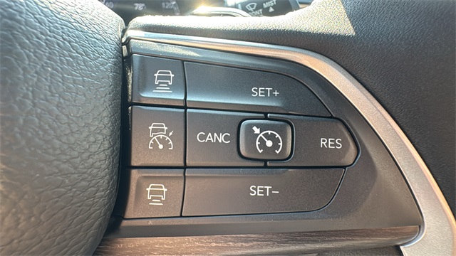 new 2025 Jeep Grand Cherokee car, priced at $46,275