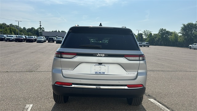 new 2025 Jeep Grand Cherokee car, priced at $46,275