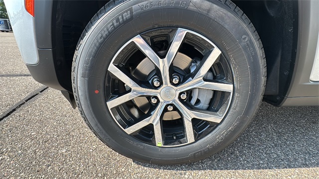 new 2025 Jeep Grand Cherokee car, priced at $46,275