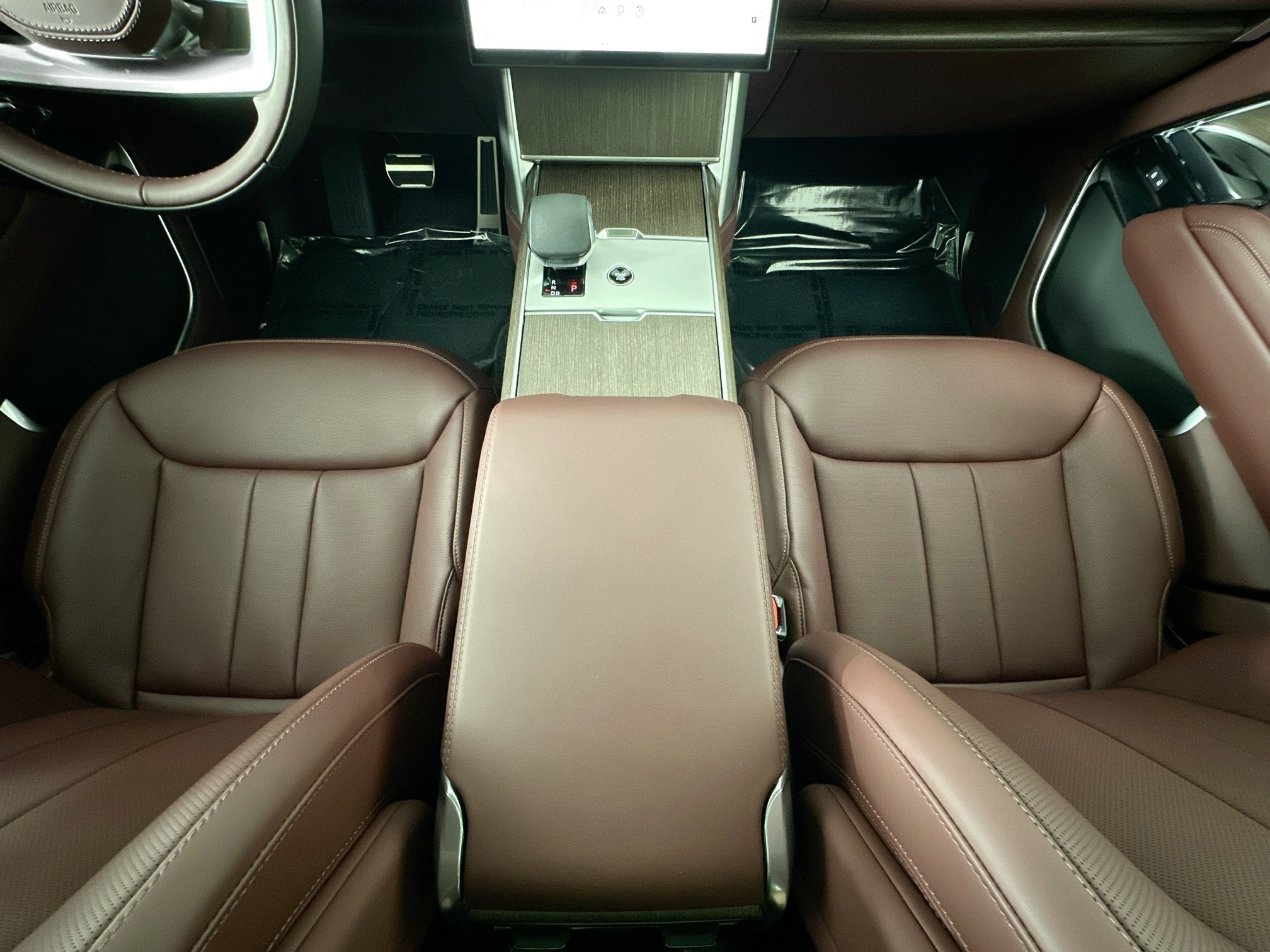 new 2025 Land Rover Range Rover Plug-In Hybrid car, priced at $150,985
