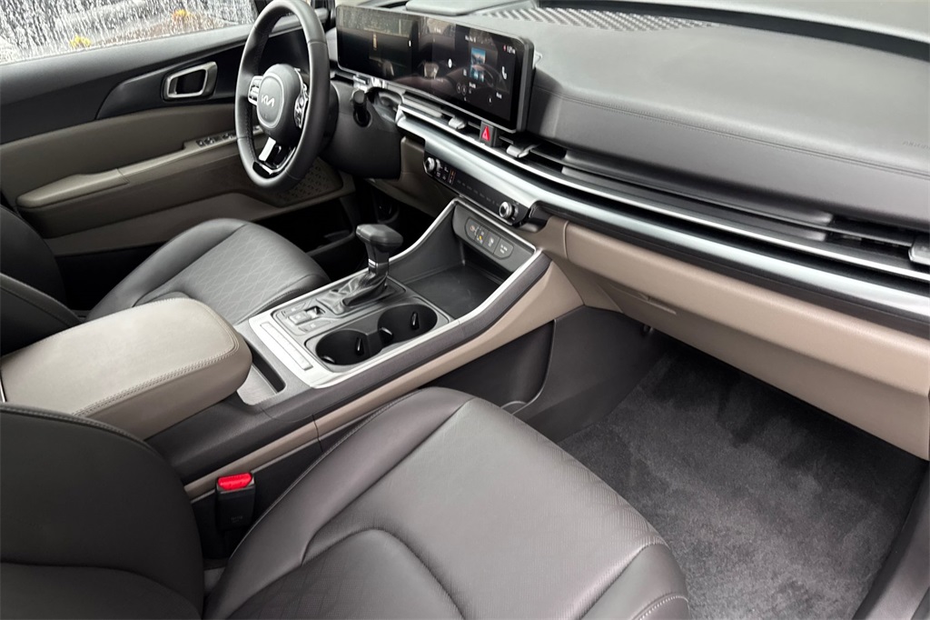 new 2026 Kia Carnival car, priced at $40,770