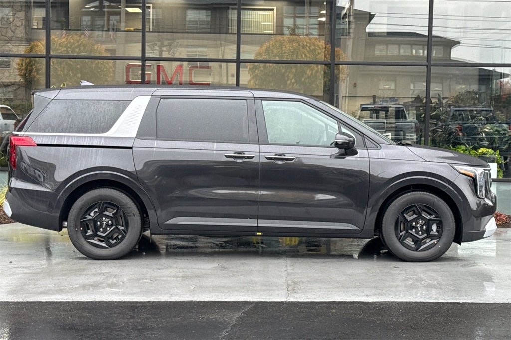 new 2026 Kia Carnival car, priced at $40,770