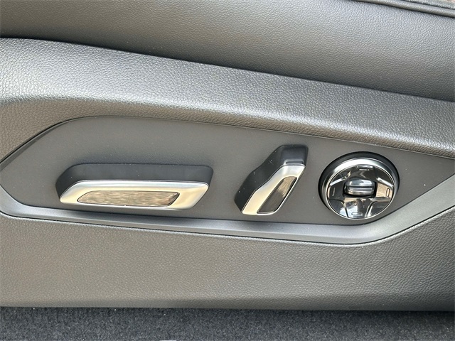 new 2026 Acura MDX car, priced at $70,250