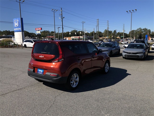 used 2022 Kia Soul car, priced at $18,499