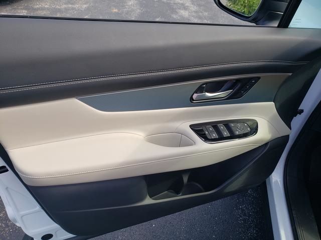 new 2025 Nissan Murano car, priced at $39,921