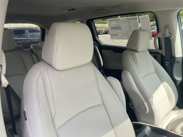 new 2026 Honda Odyssey car, priced at $42,076