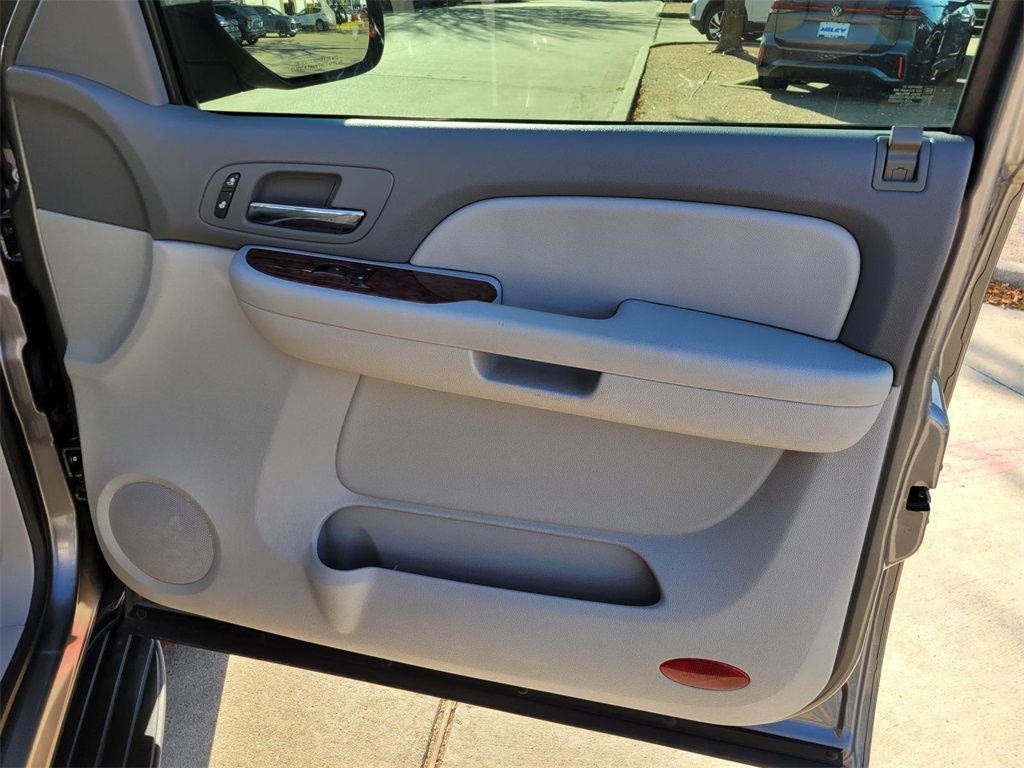 used 2007 Chevrolet Tahoe car, priced at $12,295