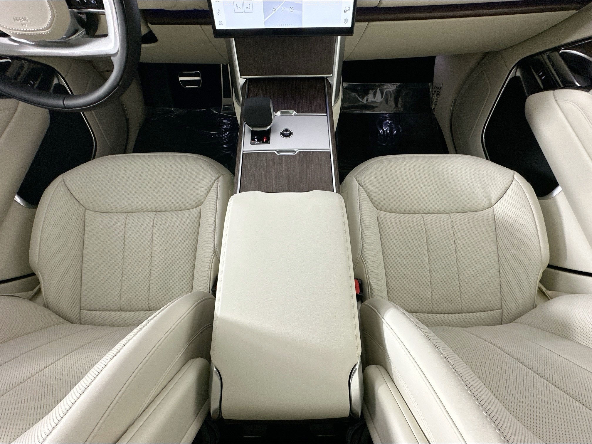 new 2025 Land Rover Range Rover car, priced at $118,305