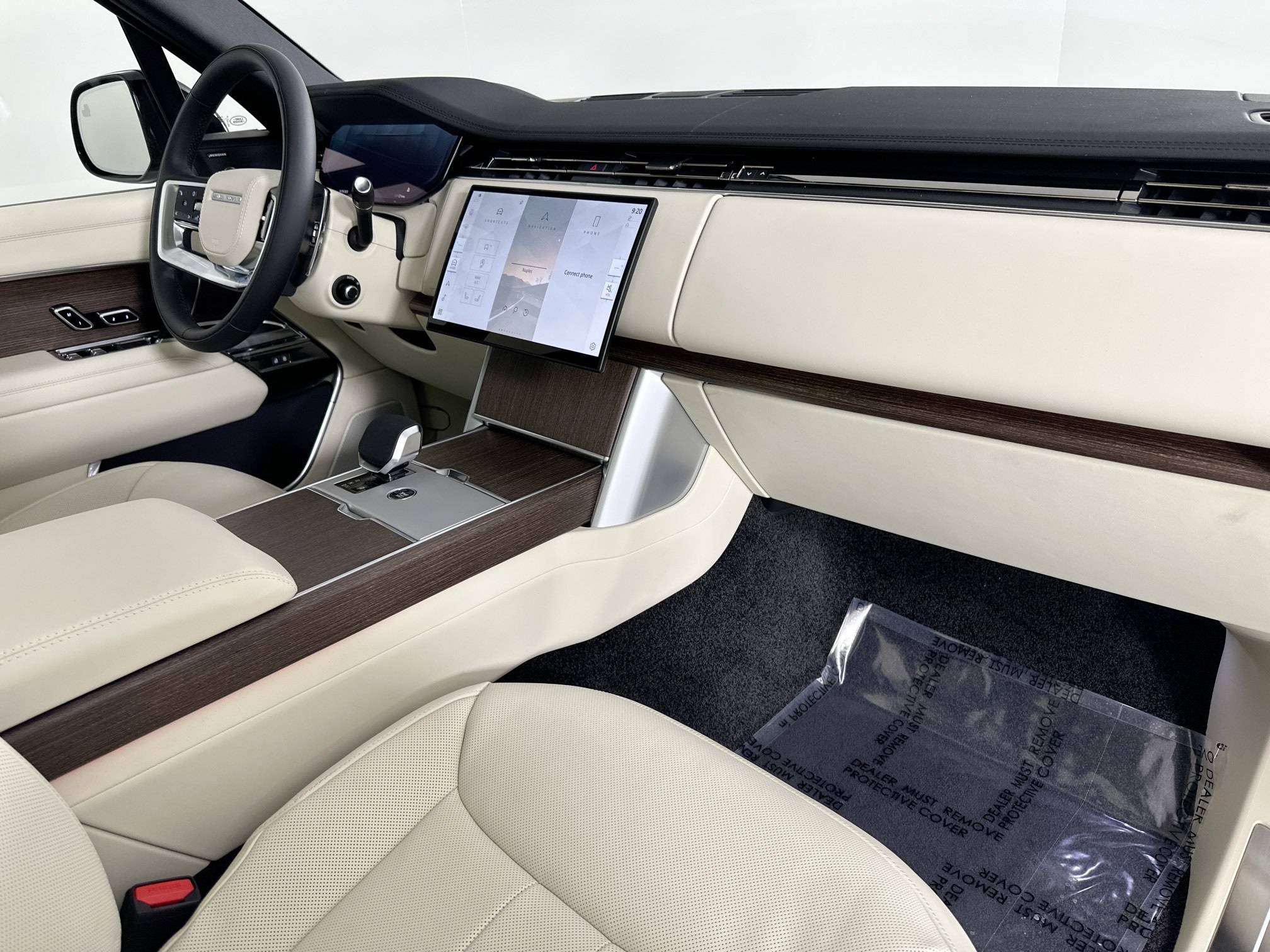 new 2025 Land Rover Range Rover car, priced at $118,305