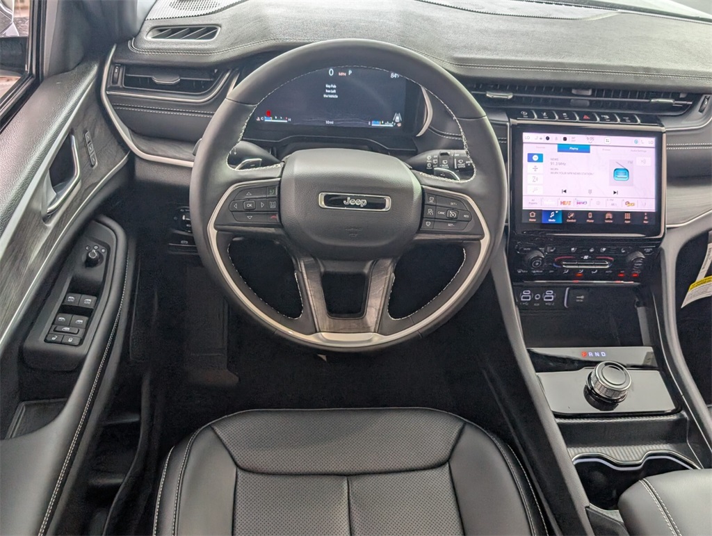 new 2025 Jeep Grand Cherokee car, priced at $43,721