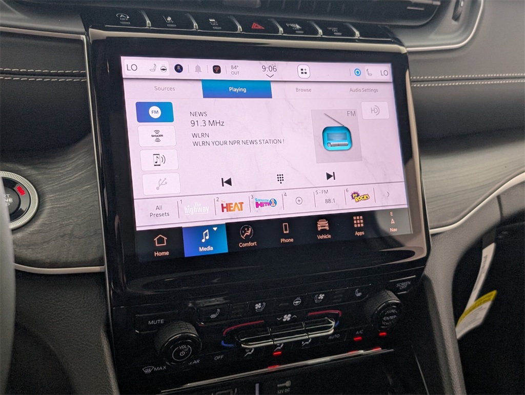 new 2025 Jeep Grand Cherokee car, priced at $43,721