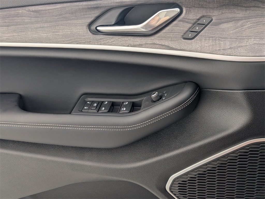 new 2025 Jeep Grand Cherokee car, priced at $43,721