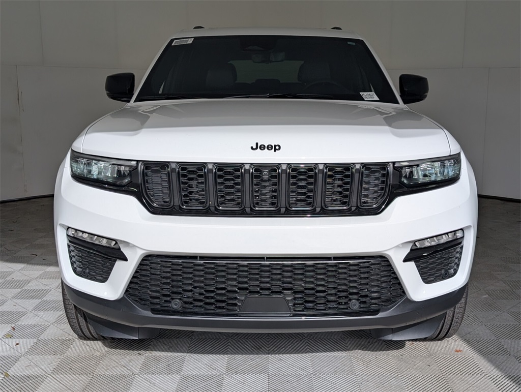 new 2025 Jeep Grand Cherokee car, priced at $43,721