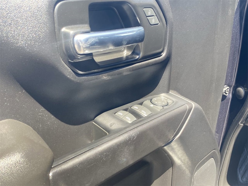 used 2022 Chevrolet Silverado 1500 car, priced at $32,491