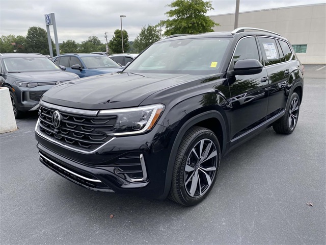 new 2026 Volkswagen Atlas car, priced at $57,943