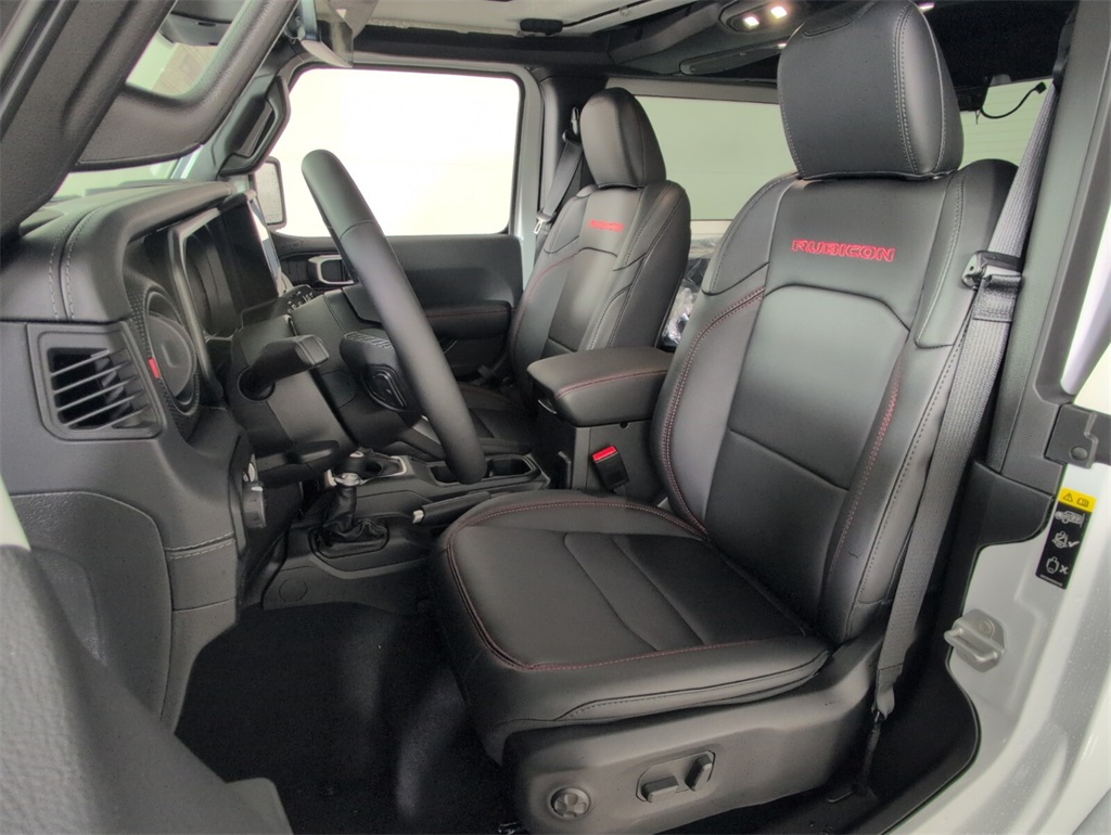 new 2025 Jeep Wrangler car, priced at $57,105