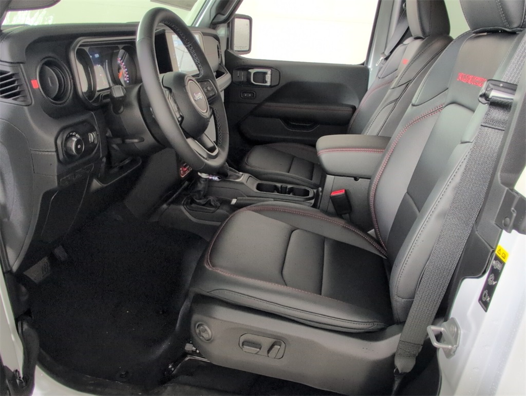 new 2025 Jeep Wrangler car, priced at $57,105