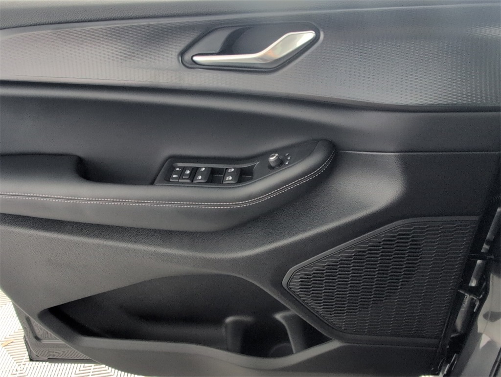 new 2025 Jeep Grand Cherokee car, priced at $35,125