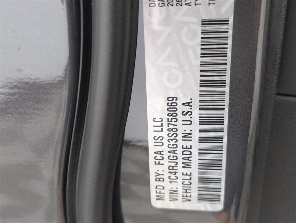 new 2025 Jeep Grand Cherokee car, priced at $35,125