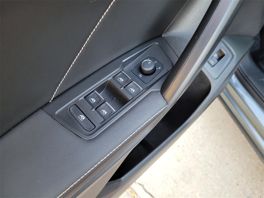 used 2022 Volkswagen Tiguan car, priced at $22,162